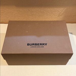 Burberry Tan Gift Box